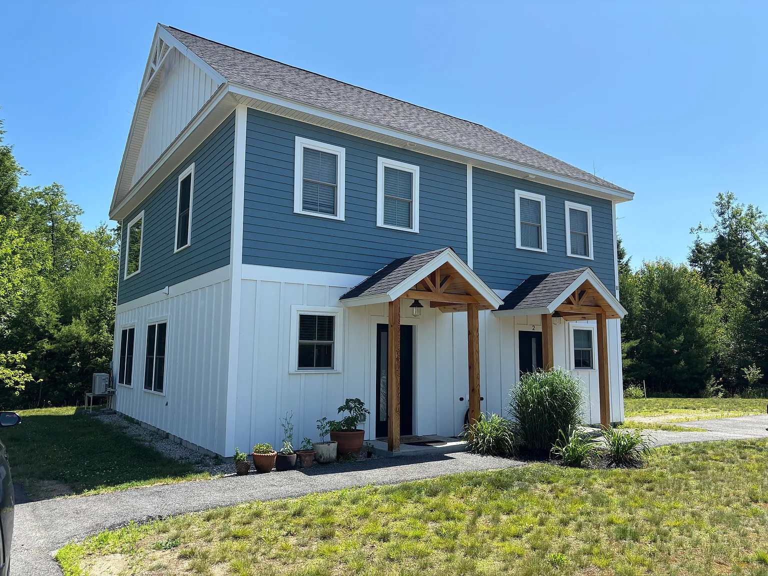 Eco Estates Duplexes - 11 Sunshine Circle — Photo 2