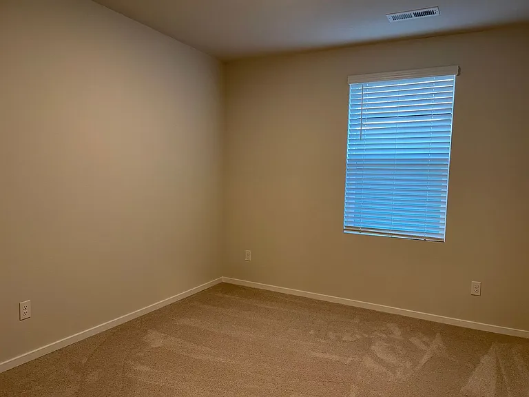 4941 NE 24th Ave — Photo 31
