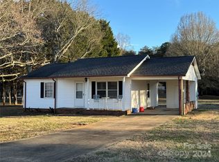 2367 Starbrooke Dr, Newton, NC 28658