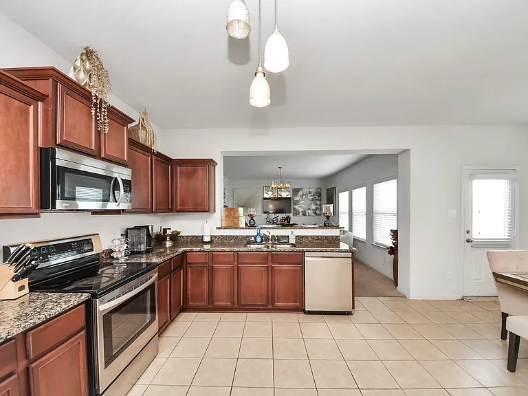9423 Grand Spark Dr — Photo 19