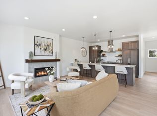 156 NW Copperwood Ct, Bend, OR 97703