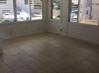 1220 Kaauwai Pl, Honolulu, HI 96817