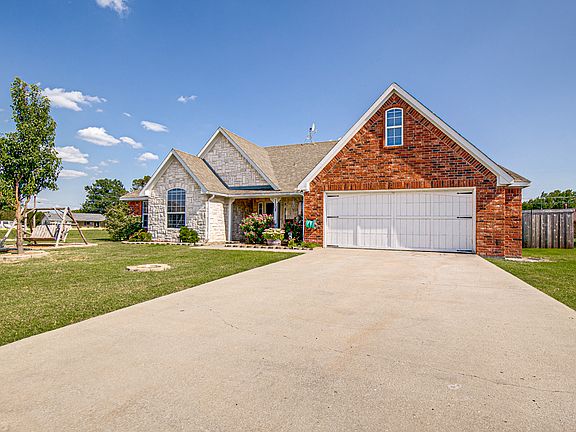 2nd image of 2508 Hollon Dr