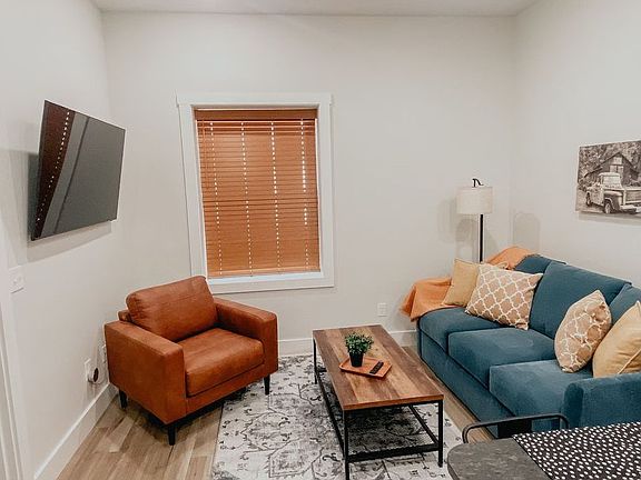 2nd image of 315 Gunsmoke St #204
