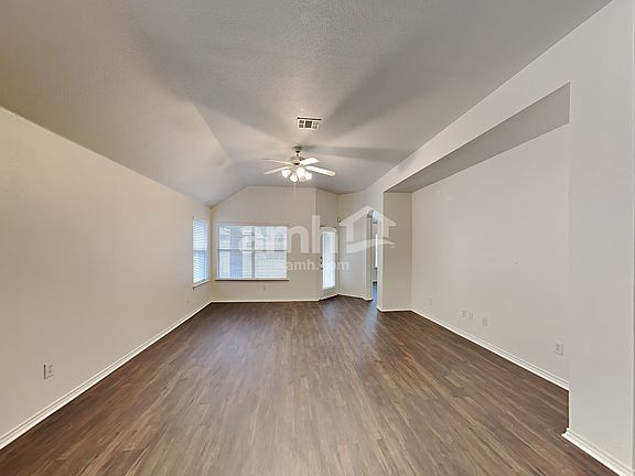 3rd image of 4521 Chris Dr