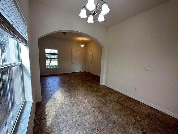 5th image of 1069 Honey Blossom Dr