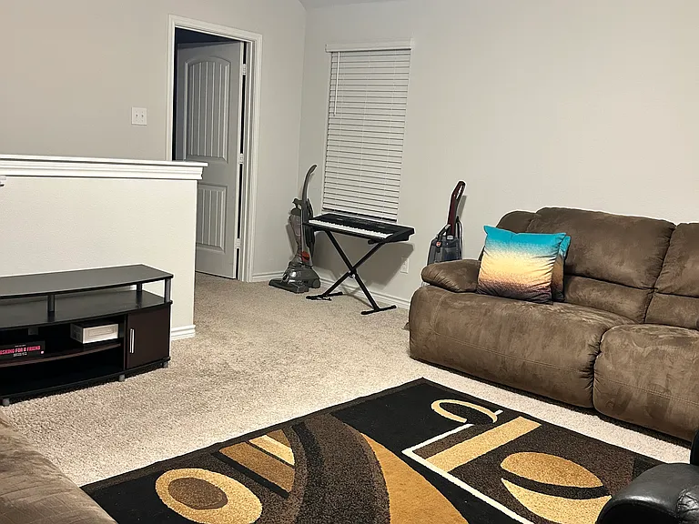 Wentwood Dr — Photo 12