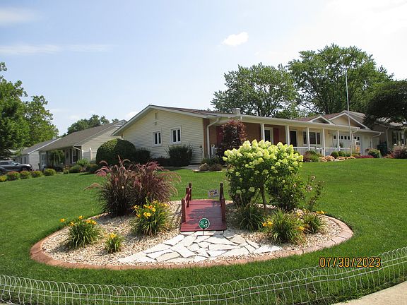 3rd image of 10310 Hibiscus Dr