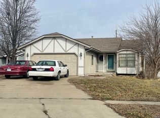 7430 SW 26th Ct, Topeka, KS 66614