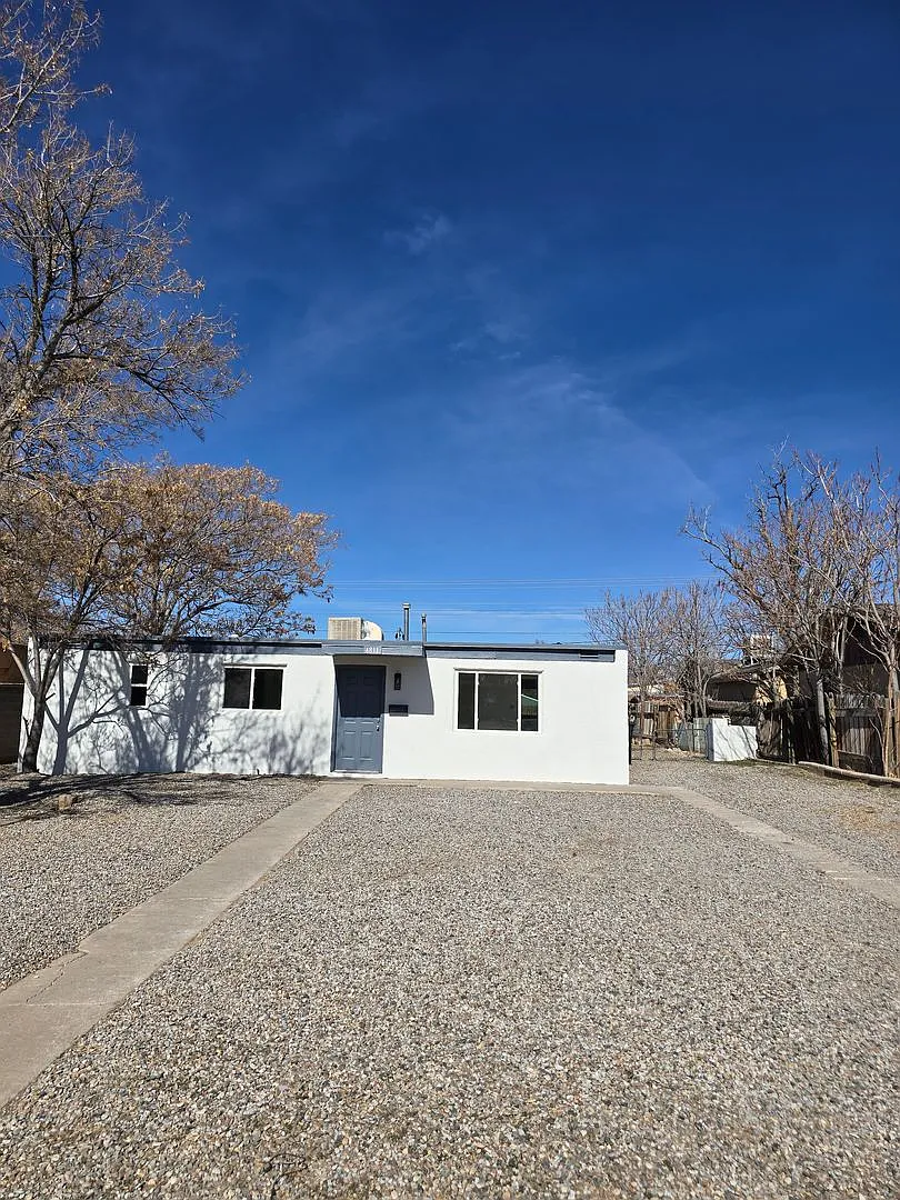 4811 Comanche RD NE — Photo 1