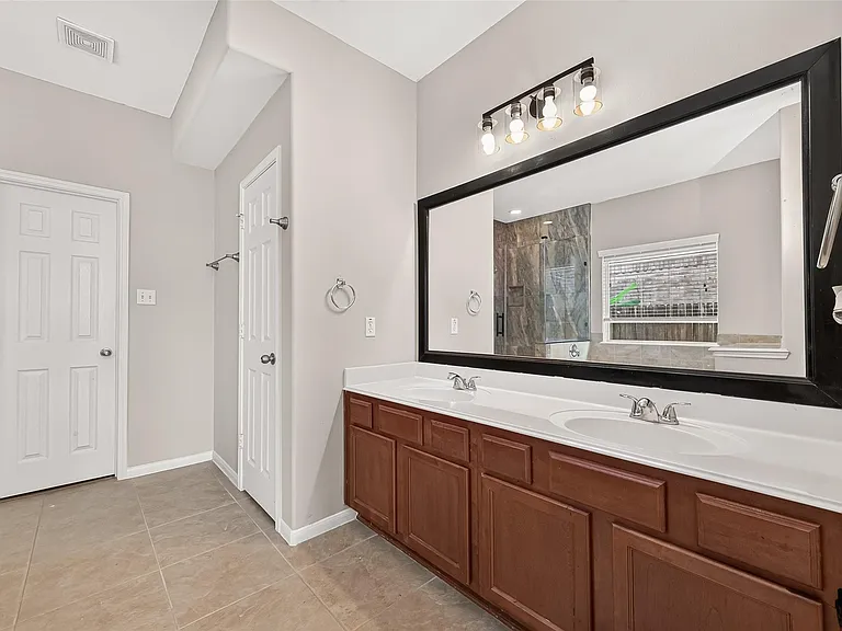10411 Dewey Eve Ct — Photo 22