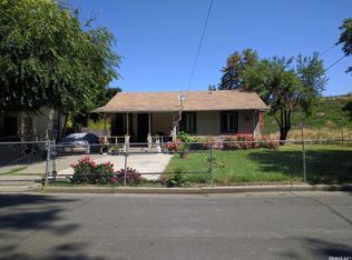2411 W Acacia St, Stockton, CA