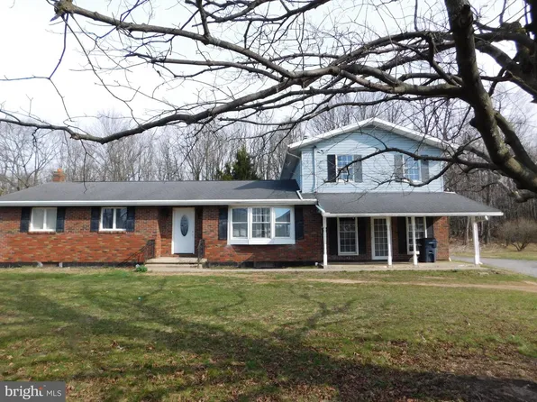 231 Morea Rd, Frackville, PA 17931