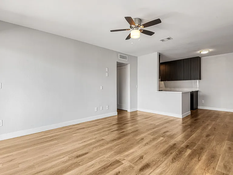 Echo Luxury Apartments — Photo 95