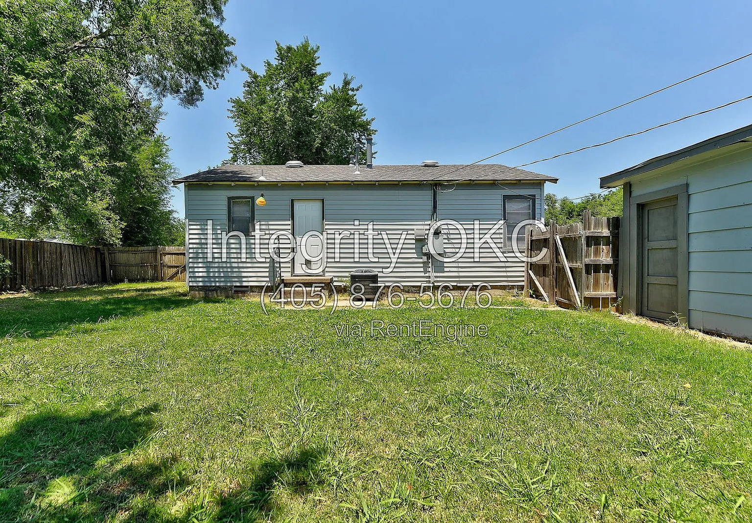 2 bed, 1.0 bath, 713 sqft, $950 — Photo 2