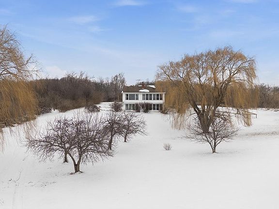 2nd image of W8320 Springwood LANE