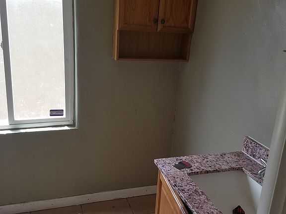 4th image of 24 N Ashland
