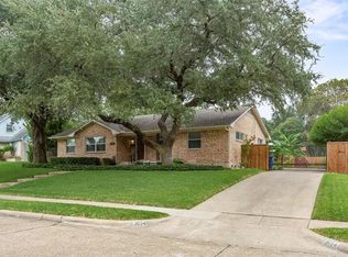 3514 University Dr, Garland, TX 75043