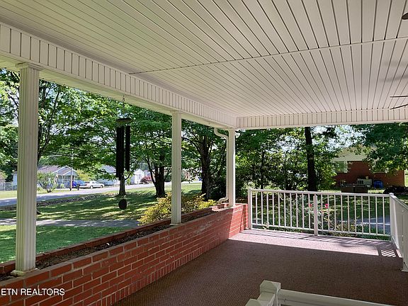 4th image of 328 Ridgeview Dr