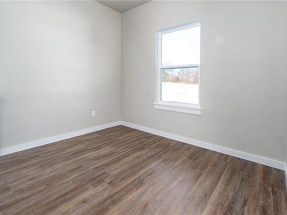5th image of 15958 Prairie Rose Dr