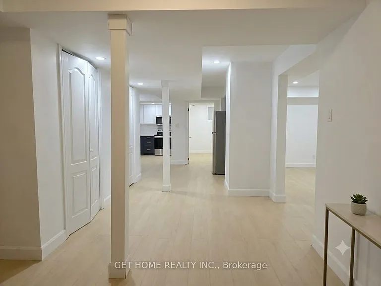 18 Dewsbury Way #BASEMENT — Photo 3