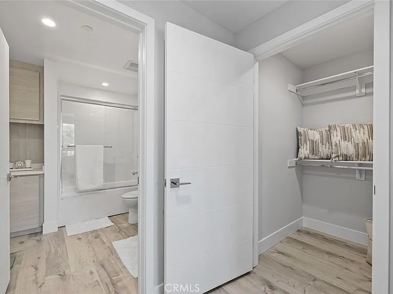5820 La Mirada Ave #401 — Photo 42