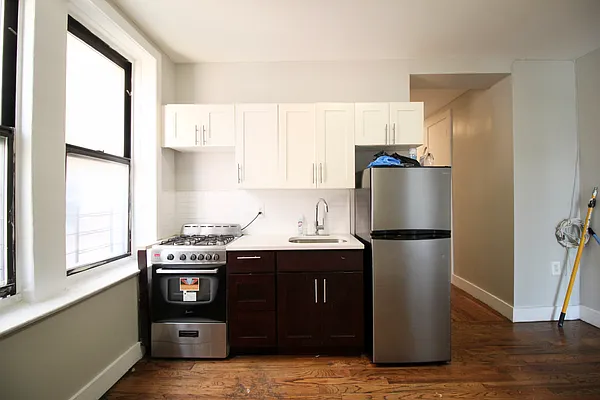 Rented by Hagstrom Management Inc | media 8