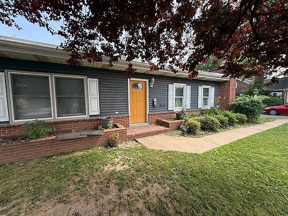 3rd image of 510 E Park St