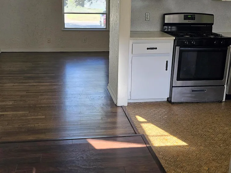 5408 Joe Sayers Ave — Photo 16