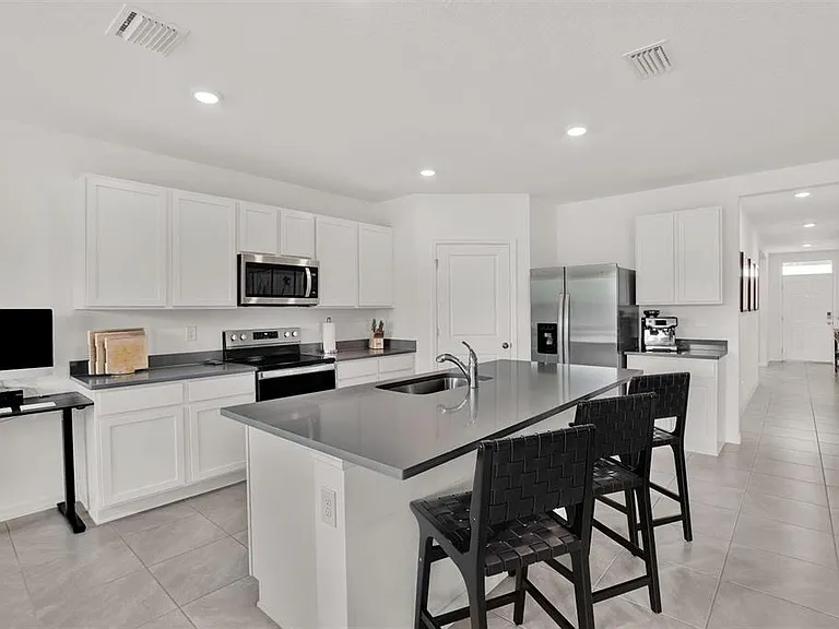 35514 Mahwah Ave — Photo 5