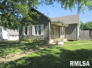 304 E Fast Ave, Mackinaw, IL
