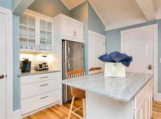 317 Foreside Rd #1, Falmouth, ME 04105