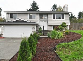 5546 S Juniper St, Seattle, WA 98178