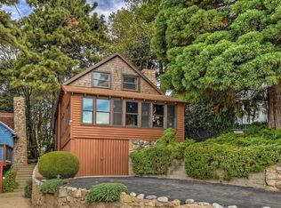 24988 Ocean View Dr, Crestline, CA 92325