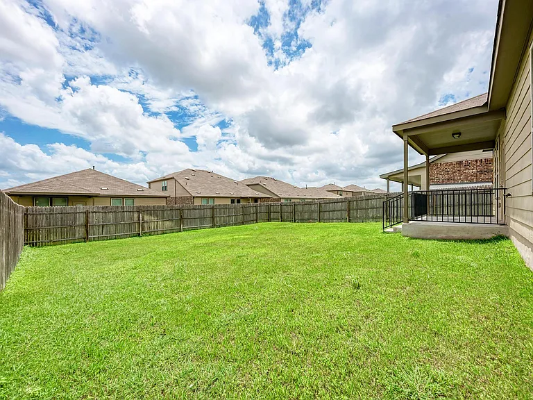 11809 Eragon Dr — Photo 30