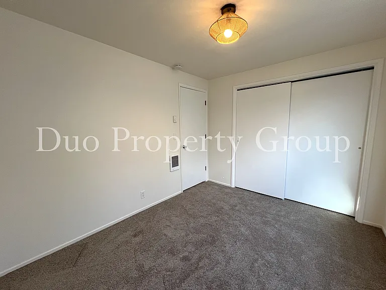 2035 Harvard Dr — Photo 20