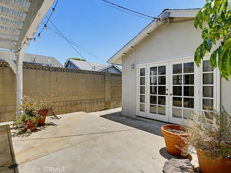 2705 E Jacaranda Ave — Photo 61