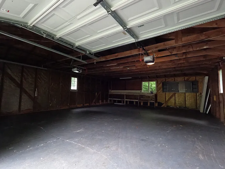 1818 Raynor Dr — Photo 10