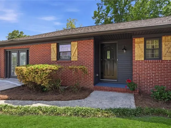 2880 Sherwood Rd SE, Smyrna, GA 30082