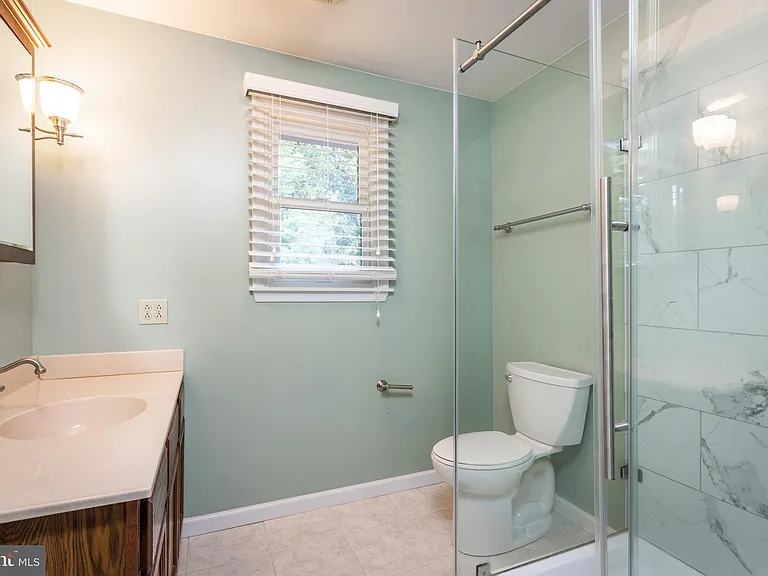 35 Nathalie Ct — Photo 19