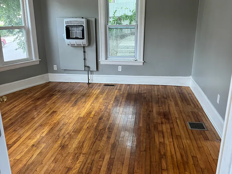 108 Illinois St #1 — Photo 3