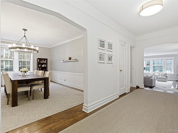 5th image of 25 Parkview Avenue #2A