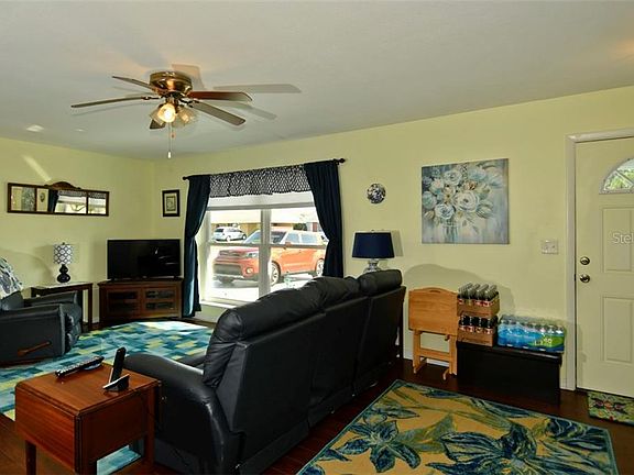 5th image of 731 Tam O Shanter Ave