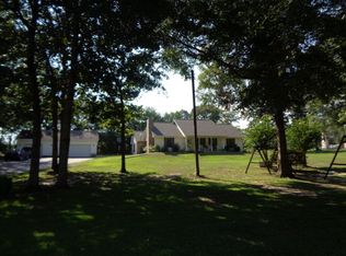 75 Hidden Oaks Dr, Carriere, MS 39426