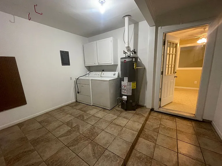 346 Wayne Dr — Photo 12