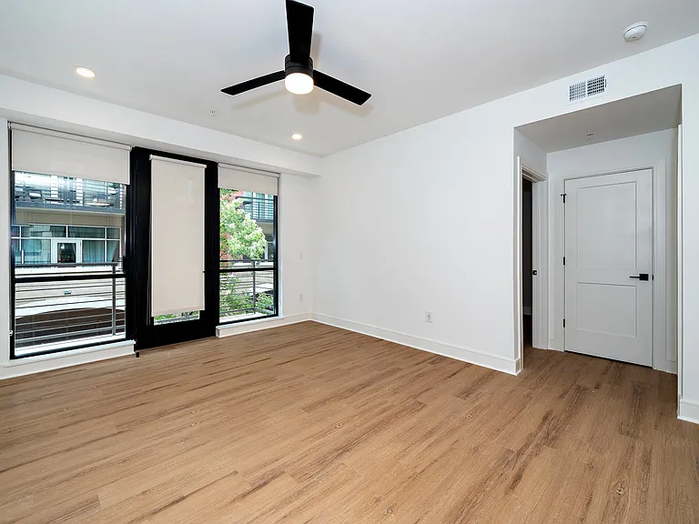 615 Peace St #306 — Photo 15