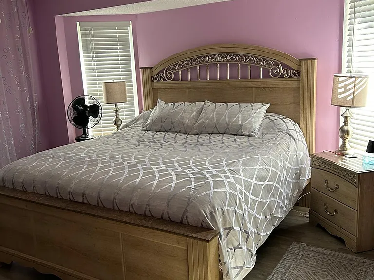 102 SW Glenwood Dr — Photo 3