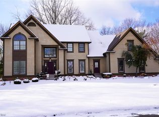 8593 Raintree Run, Poland, OH 44514