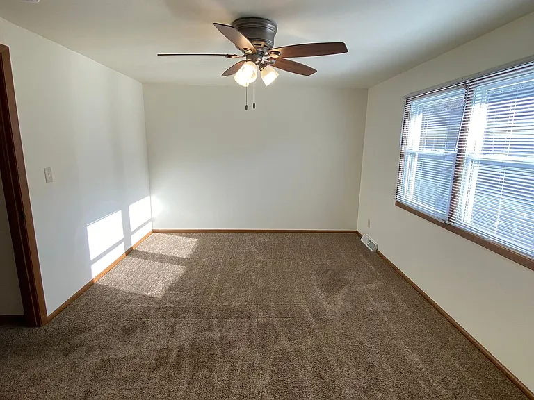 12235-12237 W Dearbourn Ave #12239 — Photo 10