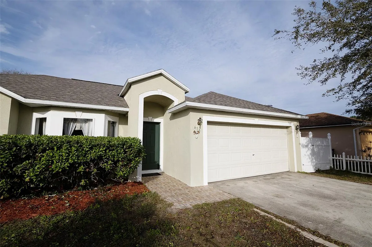 Building Photo - 610 Tamarin Ln